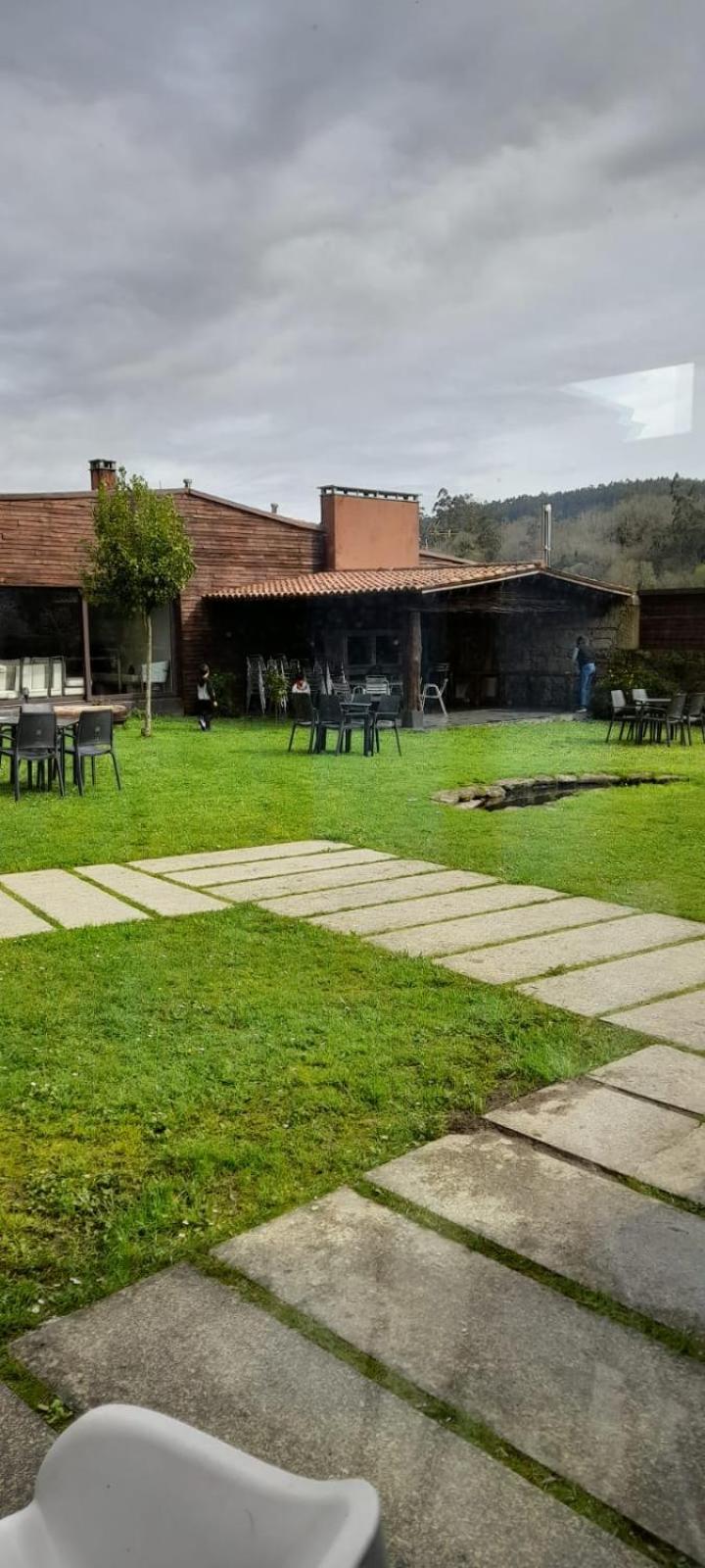 A Ribeira Do Tambre Hostal Troitosende Exterior foto